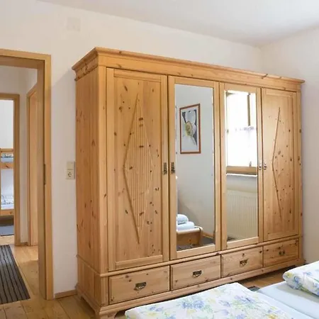 Apartment Schlossberghof *